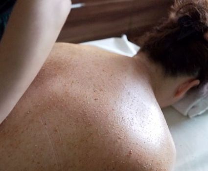 MASAŻE AJURWEDYJSKIE I ORIENTALNE