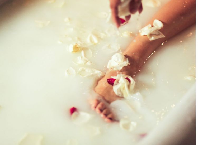 KĄPIEL W KOZIM MLEKU