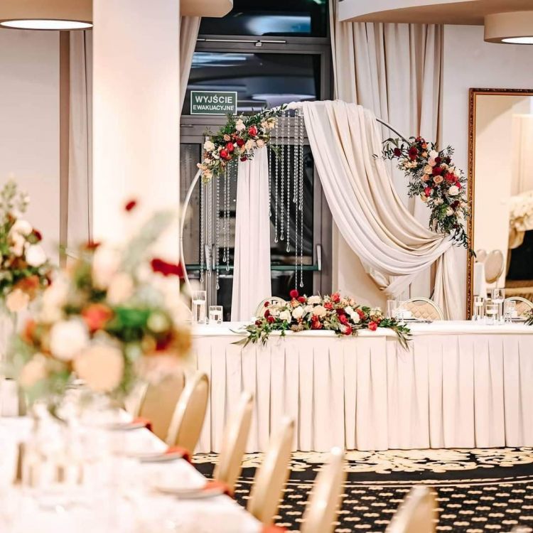 Hotel Business Faltom***