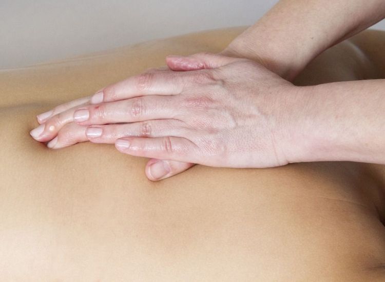 Körper Zuckerpeeling + Teilmassage