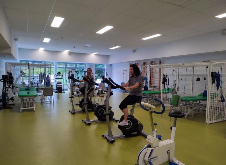 GIMNASTYKA ZBIOROWA / INDYWIDUALNA