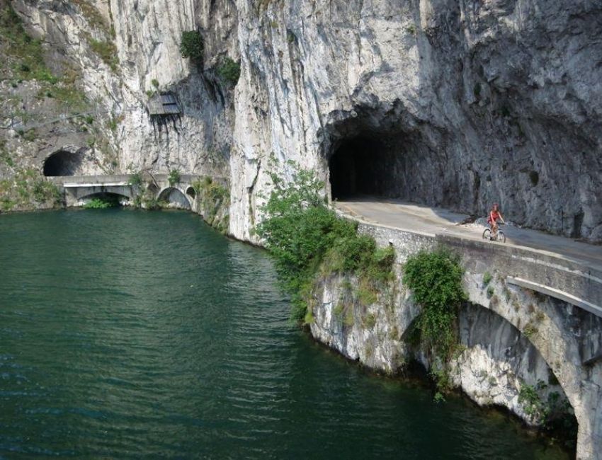 Pista Ciclabile Vello-Toline loop from Pisogne